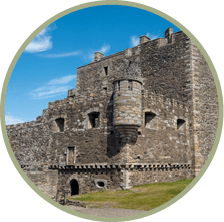 2BW7YNG Blackness castle on the shores of the Firth of Forth, West Lothain  It has been used as a film location and most recently in the Outlander TV series 