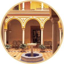 B3WXT1 Patio at Hotel Las Casas de la Juderia at Santa Cruz quarter in Seville Andalucia Spain